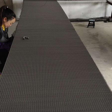 金屬網(wǎng)帶需要清洗嗎？